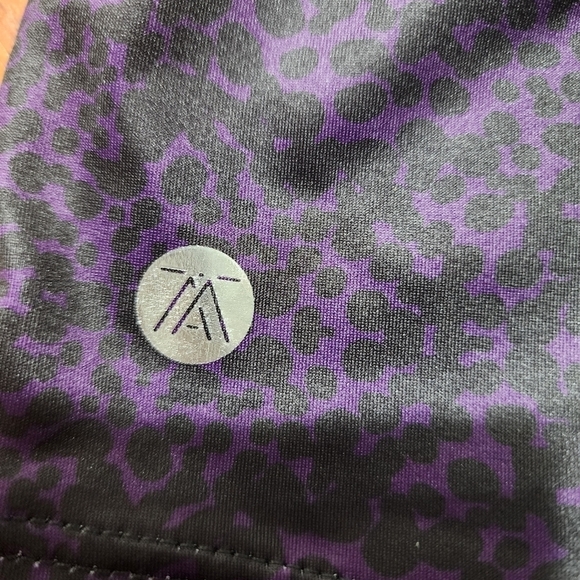 TEMA Purple Animal Print Work Out Tank Size M NWT - Picture 7 of 11